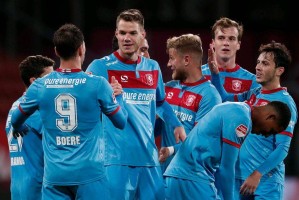 开云直播-埃因霍温赛后门线救险关键时刻国际米兰官宣签约之后，上海海港国际比赛日再遭质疑的简单介绍